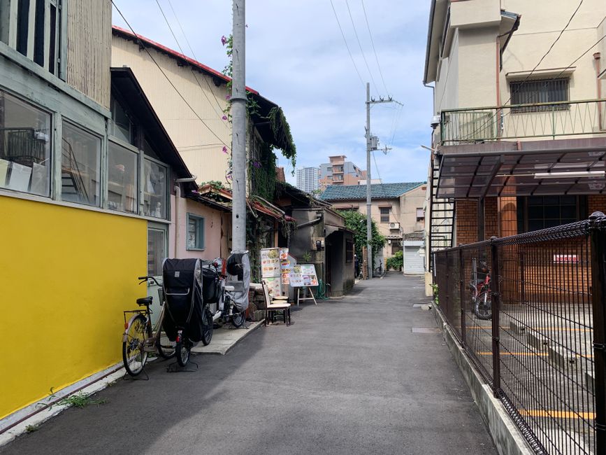 路地裏にあり気づかれにくい店舗